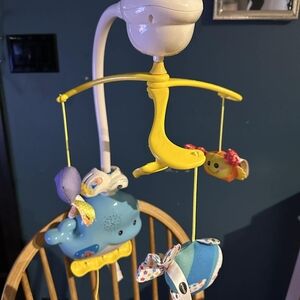 VTECH  Whale Light Up Mobile